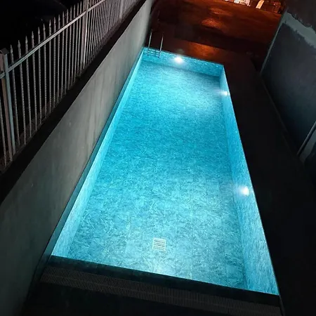 Apartment Azra Luxury With Pool For 2 People